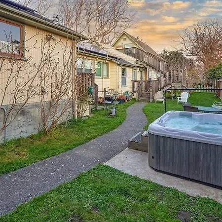 Downtown Drift-Hot Tub,Sauna,Bikes,Pet Friendly Arcata Exterior photo