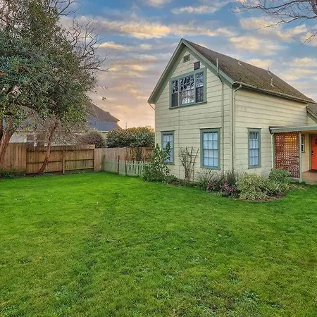 Downtown Drift-Hot Tub,Sauna,Bikes,Pet Friendly Arcata Exterior photo