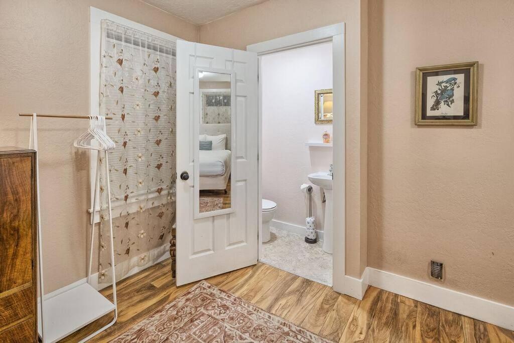 Downtown Drift-hot Tub,sauna,bikes,pet Friendly * Arcata